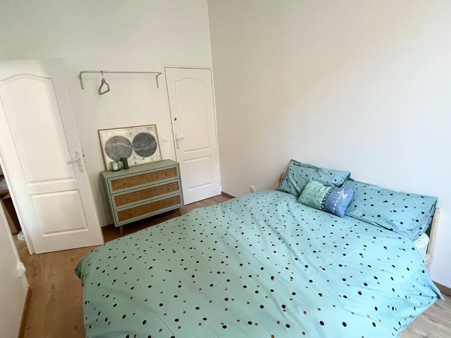 Apartment Pleasant 3-bedroom Flat In The Center Of Marseilles