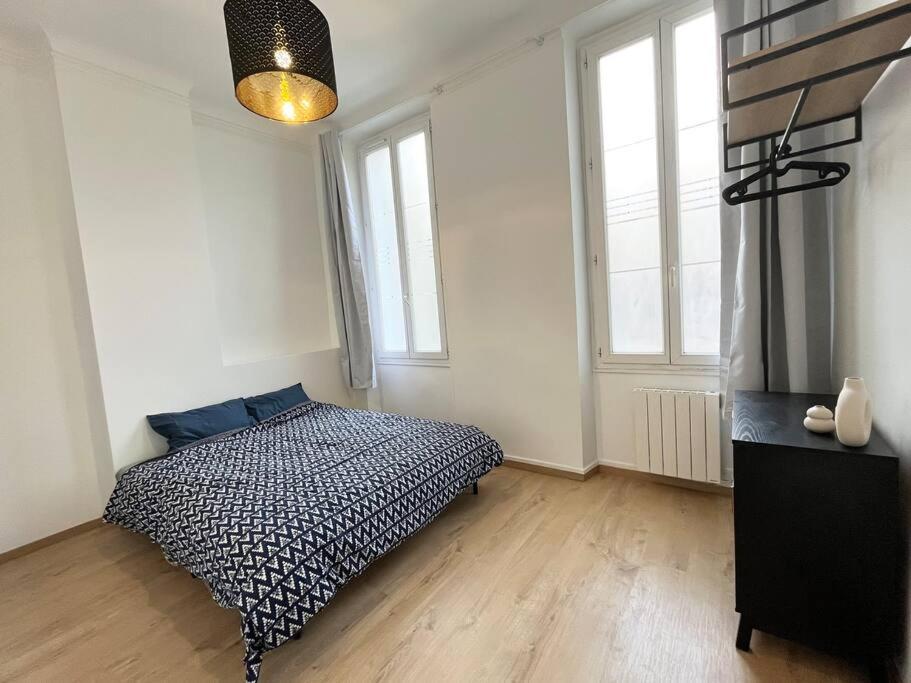Pleasant 3-bedroom Flat In The Center Of *